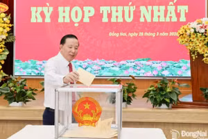 Chủ tịch UBND tỉnh Đồng Nai Nguyễn Văn Út tại kỳ họp thứ nhất HĐND tỉnh nhiệm kỳ 2026 - 2031. Ảnh: Báo và PTTH Đồng Nai.