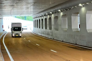 Hầm chui ở dự án nút giao An Phú, TP Thủ Đức thông xe trưa 30/6. (Ảnh: Phúc Uyên)