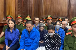 Các bị cáo tại tòa. (Ảnh: Phúc Uyên)