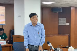 Thiếu tướng Nguyễn Thanh Hưởng, Phó Giám đốc Công an TPHCM tại họp báo. (Ảnh: Hà An).