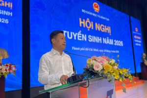 Thứ trưởng Bộ GD&ĐT Lê Quân phát biểu tại Hội nghị tuyển sinh năm 2026. Ảnh: Hà An.
