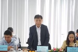 Ông Lê Quốc Cường, Phó Ban Quản lý Khu Công nghệ cao TPHCM phát biểu tại hội thảo. Ảnh: Hà An.