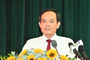 Bí thư Thành uỷ TPHCM Trần Lưu Quang phát biểu tại hội nghị. Ảnh: SGGP