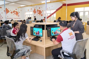 Sinh viên ĐH Công nghệ Miền Đông tại phòng máy tính. Ảnh: MIT.Uni.