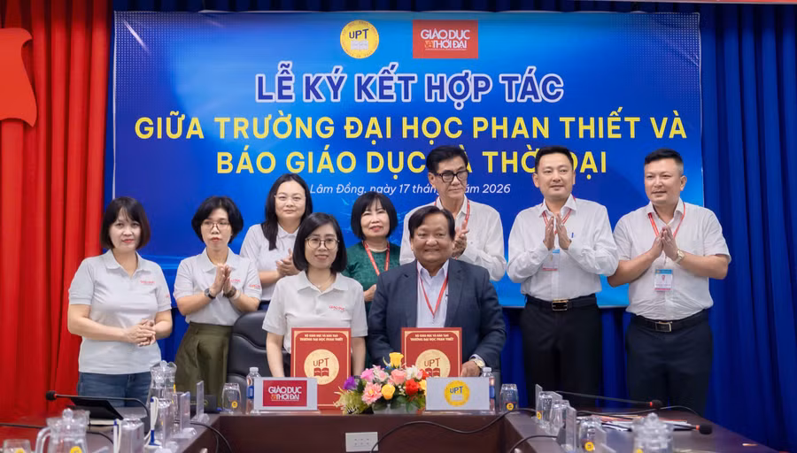 Báo Giáo dục và Thời đại ký kết hợp tác với Trường Đại học Phan Thiết.