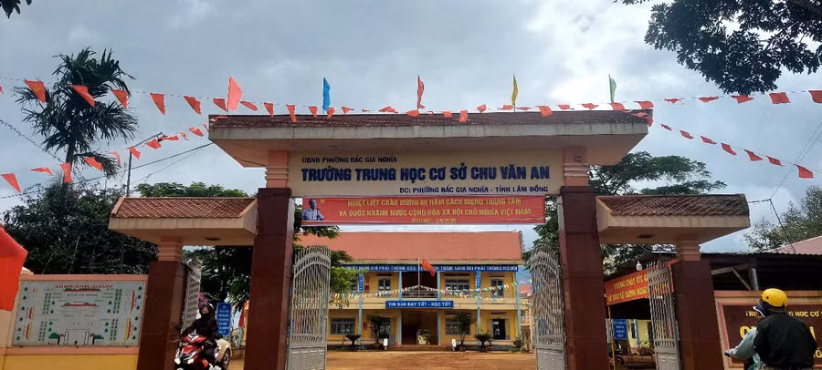 Trường THCS Chu Văn An, phường Bắc Gia Nghĩa, tỉnh Lâm Đồng.