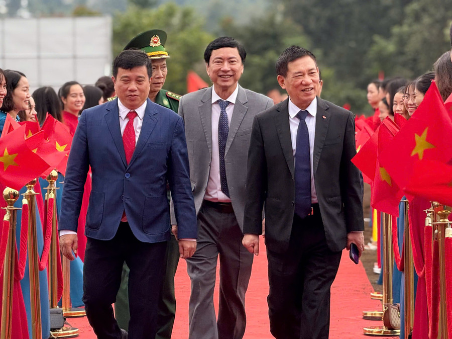 Phó Thủ tướng Hồ Đức Phớc dự khởi công trường phổ thông liên cấp tại Lâm Đồng.