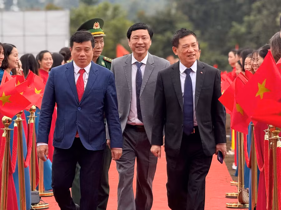 Phó Thủ tướng Hồ Đức Phớc dự khởi công trường phổ thông liên cấp tại Lâm Đồng.