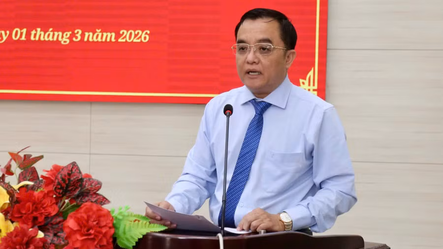 Ứng cử viên Huỳnh Ngọc Liêm trình bày chương trình hành động.