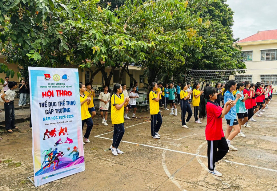 Hoạt động thể dục, thể thao được nhà trường chú trọng tổ chức. 1b739085-1127-43c4-8f0b-0444b0cc164c.jpg