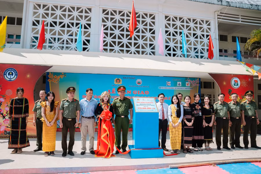 Lễ bàn giao công trình sửa chữa, nâng cấp cơ sở vật chất.