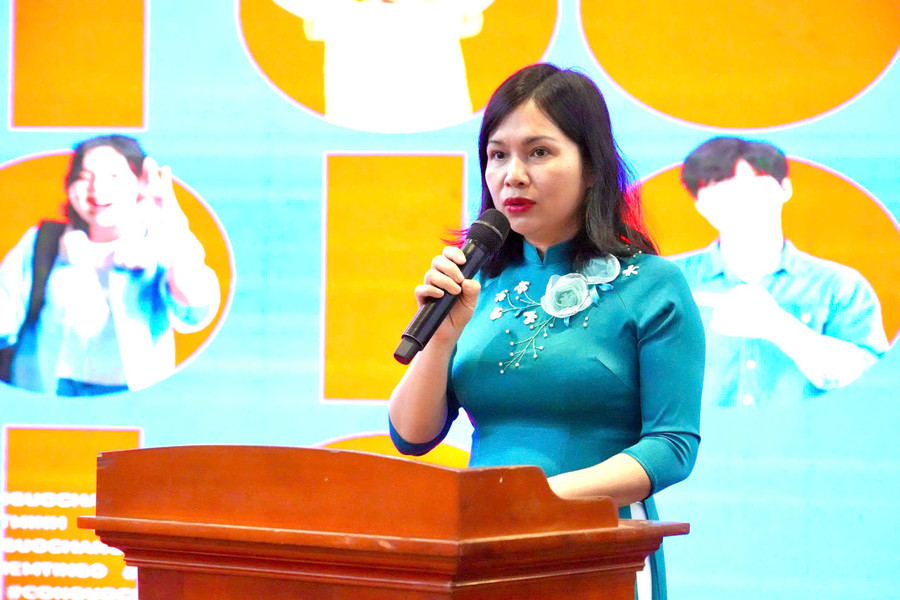 Bà Nguyễn Thị Thu, Phó giám đốc Sở GD&ĐT tỉnh Lâm Đồng cho biết việc trang bị kỹ năng số cho học sinh hiện nay là điều cấp bách. z7325894095271-62d0a79f365bdac0e8df4c3129307fb2.jpg