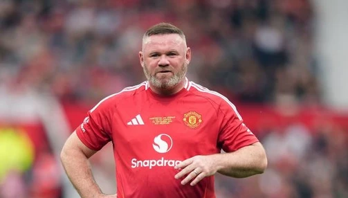 Wayne Rooney không hài lòng với lối chơi của các cầu thủ Man United.