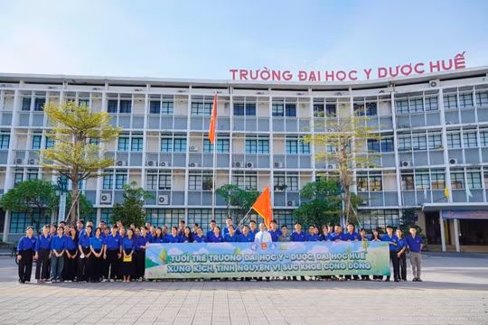 Sinh viên Trường ĐH Y Dược Huế ra quân chiến dịch tình nguyện Mùa hè xanh 2026 với nhiều hoạt động ý nghĩa hướng về chăm sóc sức khỏe cộng đồng.