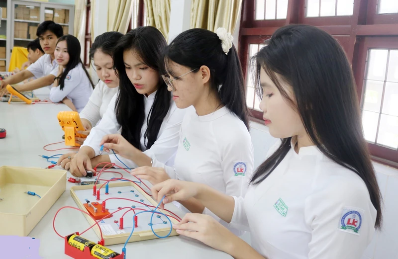 Giáo dục và đào tạo: Trụ cột phát triển trong kỷ nguyên mới