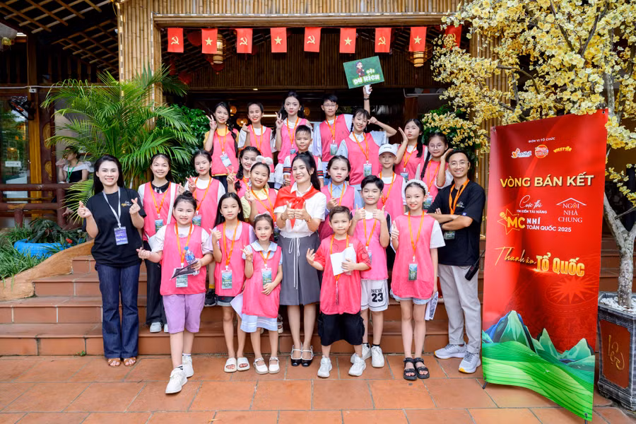 159 thí sinh từ mọi miền đất nước tham gia các hoạt động ý nghĩa của cuộc thi.