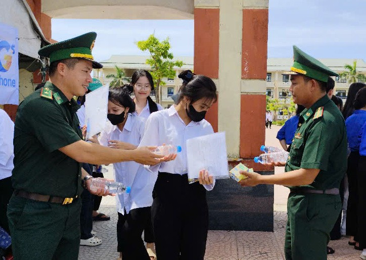 bien-phong-cua-viet.jpg
