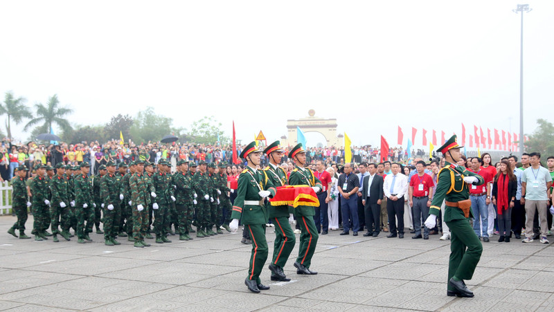 thuong-co-hien-luong-2.jpg
