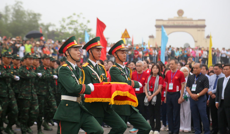 thuong-co-hien-luong-3.jpg