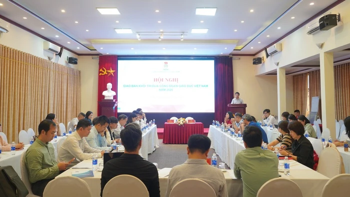 Toàn cảnh hội nghị.