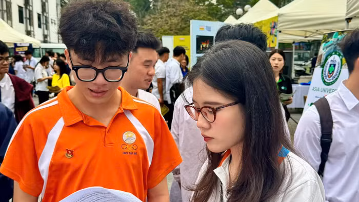 Hoạt động tư vấn tuyển sinh, hướng nghiệp của Trường ĐH Thương mại.