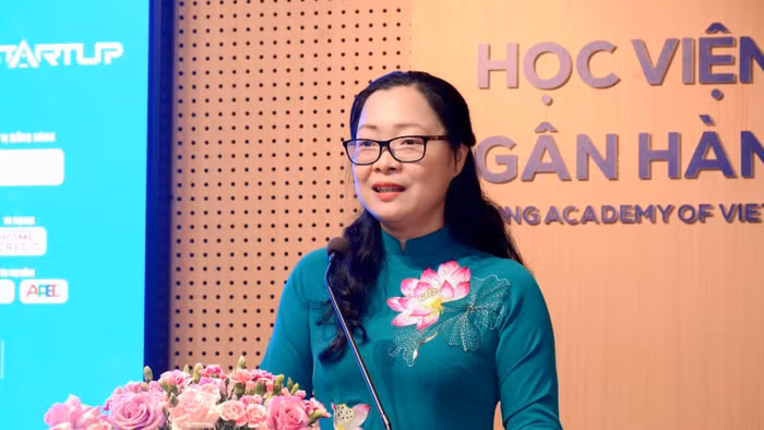 Thứ trưởng Bộ GDĐT Nguyễn Thị Quyên Thanh, phát biểu tại Hội nghị.