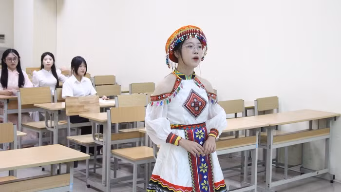 Thí sinh dự thi năng khiếu vào ngành Giáo dục mầm non, Trường Đại học Sư phạm Hà Nội.