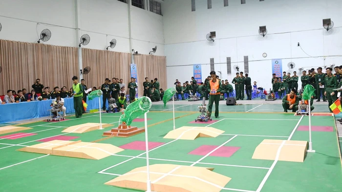 Chung kết cuộc thi Robocon năm 2024 do Học viện Kỹ thuật Quân sự tổ chức.