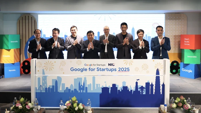 Công bố chương trình năm 2025.