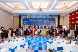 Đại biểu tham dự sự kiện chúc mừng OUP 30 năm có mặt tại Việt Nam.