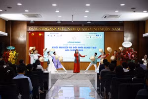 Không khí tại lễ phát động. Ảnh: ULAW. 