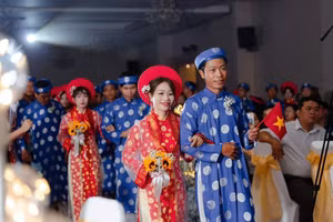 50 cặp đôi được se duyên tại Lễ cưới tập thể năm 2025. Ảnh: Thành đoàn TPHCM. 