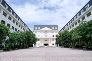 Trường THPT FPT Tây Hà Nội có địa chỉ tại phố Kiều Mai, Phường Xuân Phương, TP Hà Nội.