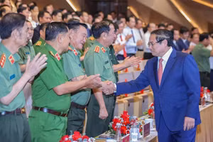 Thủ tướng và các lãnh đạo Bộ Công an dự Đại hội Thi đua “Vì an ninh Tổ quốc” lần thứ 9 vào ngày 6/8 vừa qua. Ảnh: VGP/Nhật Bắc