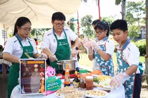 Nhiều hoạt động văn hóa, thể thao và trải nghiệm diễn ra trong khuôn khổ Ngày hội. 