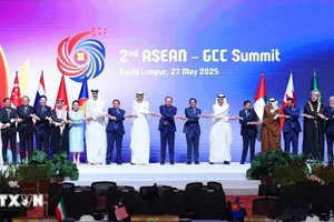 Thủ tướng Phạm Minh Chính cùng lãnh đạo các nước ASEAN và GCC tại Hội nghị Cấp cao ASEAN-GCC lần thứ hai. (Ảnh: Dương Giang/TTXVN).