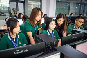 Sinh viên Trường Đại học Công nghệ Đồng Nai trong một tiết học. Ảnh: DNTU. 