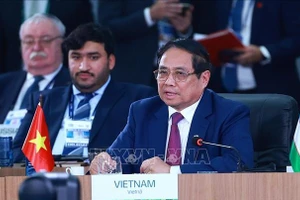 Thủ tướng Phạm Minh Chính phát biểu tại Phiên thảo luận cấp cao "Tăng cường chủ nghĩa đa phương, các vấn đề kinh tế - tài chính và trí tuệ nhân tạo". (Ảnh: Dương Giang/TTXVN)