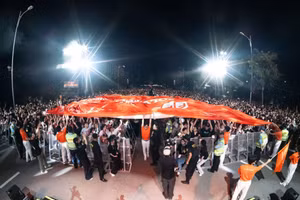 Sơn Tùng M-TP khuấy đảo sân khấu Chào tân sinh viên hoành tráng tại Hà Nội