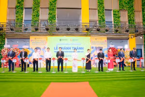 Trường Mầm non INschool Bến Cát là dự án hợp tác của Tổ chức giáo dục INTERLINK EDUCATION và tập đoàn Kim Oanh Group.