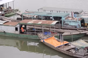 Một góc làng chài hồ Trị An. Ảnh: Phương Thy.