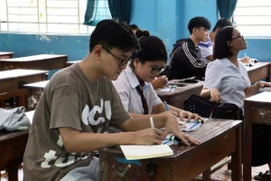 Học sinh học tập tại lớp học Thiện Duyên. Ảnh: Cát Vy. 