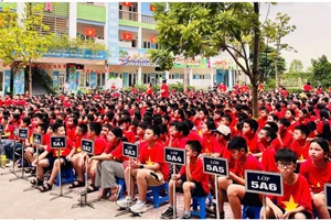 Tình trạng mất cân bằng giới tính khi sinh ở Hà Nội vẫn còn cao.