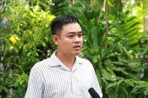 Ông Lê Ánh Mẫn, Bí thư Chi bộ kiêm Khu phố trưởng Khu phố 1 Trần Hưng Đạo, phường Tuy Hòa, tỉnh Đắk Lắk trả lời phỏng vấn về việc đóng góp ý kiến đối với dự thảo các văn kiện Đại hội XIV của Đảng.