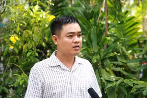 Ông Lê Ánh Mẫn, Bí thư Chi bộ kiêm Khu phố trưởng Khu phố 1 Trần Hưng Đạo, phường Tuy Hòa, tỉnh Đắk Lắk trả lời phỏng vấn về việc đóng góp ý kiến đối với dự thảo các văn kiện Đại hội XIV của Đảng. 