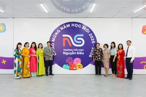 Hân hoan lễ Khai giảng năm học mới tại Trường Tiểu học Nguyễn Siêu