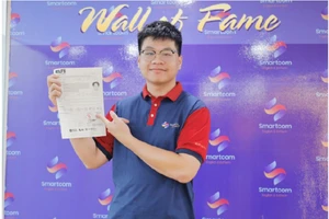 Học viên Nguyễn Hoàng Long đạt IELTS 8.5 sau 11 tháng luyện tập trên Smartcom A.I.