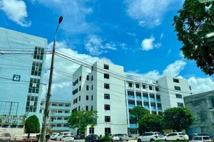 Khuôn viên trường Trường Đại học Y - Dược, Thái Nguyên.