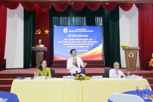 Đoàn chủ trì hội thảo. Ảnh: NTCC. 