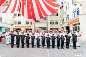 Chương trình giáo dục trải nghiệm 'Không chạm màn hình cùng cảnh sát cơ động'